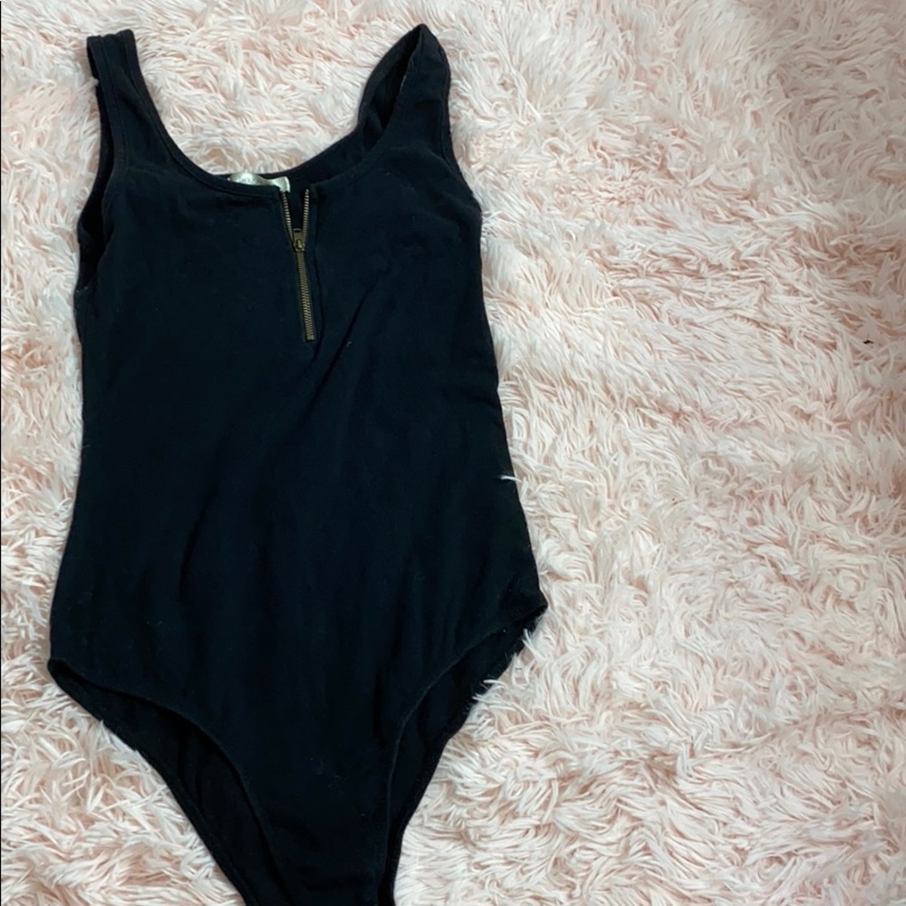 ✨Black Half Zip-Up Bodysuit from Bozzolo ✨